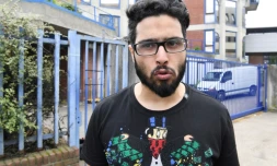 Jawad Bendaoud à sa sortie du tribiunal de Bobigny en avril 2018, après avoir été condamné pour des violences sur son ex-compagne
