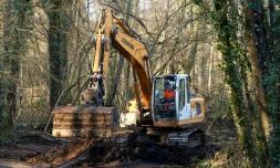Nouvelle opération de recherche du corps d'Estelle Mouzin, que le tueur en série Michel Fourniret a reconnu avoir tuée en 2003, prÚs de Ville-sur-Lumes le 31 mars 2021