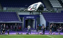 Le taxi-drone EHANG 216, lors d'une démonstration publique à Vienne, le 4 avril 2019