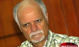 Élie Hoarau, secrétaire général du parti communiste réunionnais