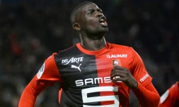 Mbaye Niang, l'attaquant sénégalais du Stade Rennais, aprÚs avoir marqué contre Nßmes le 23 février 2020, au Roazhon Park, à Rennes.