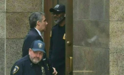 L'ancien avocat de Trump, Michael Cohen arrive au tribunal pénal de Manhattan pour le procÚs de l'ancien président américain Donald Trump, le 13 mai 2024 à New York