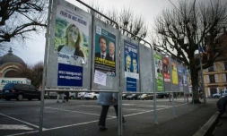 Panneaux électoraux le 1er décembre 2015 à Delle