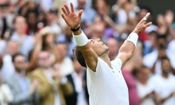 Rafael Nadal qualifié pour les demi-finales de Wimbledon en battant l'Américain Taylor Fritz, le 6 juillet 2022