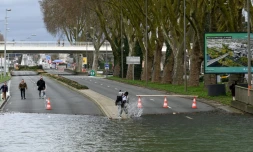 Une route inondée par la Maine à Angers, le 22 février 2026