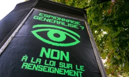 Affiche électorale sur la nouvelle loi sur le renseignement le 16 septembre 2016 à GenÚve