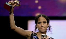 La réalisatrice franco-sénégalaise Mati Diop
remporte l'Ours d'or pour son documentaire "Dahomey", le 24 février 2024 à Berlin