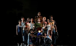 La troupe de l'adaptation théâtrale de "Leurs enfants après eux", un livre de Nicolas Mathieu, Prix Goncourt 2018, au "Théâtre du Peuple" de Bussang, dans les Vosges, le 19 août 2021.