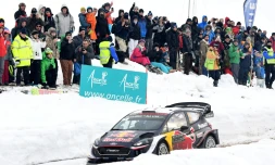 Le pilote français Sébastien Ogier au volant de sa Ford Fiesta lors de la 10e spéciale du Rallye Monte-Carlo, entre n St Leger Les MélÚzes et La Bùtie Neuve, le 27 janvier 2018