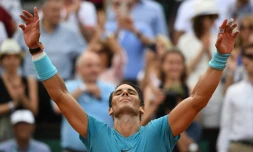 Rafael Nadal remporte son onzième Roland-Garros face à l'Autrichien Dominic Thiem en finale, le 10 juin 2018