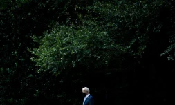 Joe Biden dans les jardins de la Maison Blanche le 7 octobre 2021