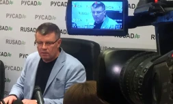 Le chef de l'Agence russe antidopage (Rusada), Nikita Kamaev, en conférence de presse à Moscou, le 10 novembre 2015