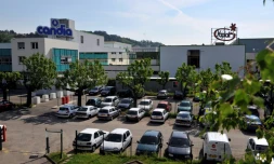 Le parquet de Vienne (IsĂšre) enquĂȘte arĂšs la dĂ©couverte d'un bidon de dĂ©tergent vide au pied d'une cuve de yaourt d'une usine Yoplait