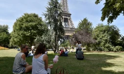 Le Champ-de-Mars à Paris le 13 août 2016