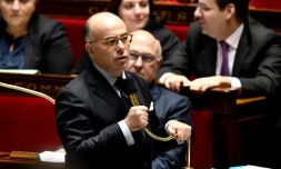 Le Premier ministre Bernard Cazeneuve devant l'Assemblée nationale, le 14 décembre 2016