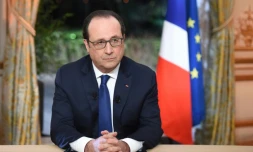 Le président français François Hollande avant son interview par TF1 et France 2, le 11 février 2016, au palais de l'Elysée à Paris