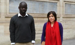 Les auteurs du rapport, Bénédicte Savoy et Felwine Sarr à Paris le 21 mars 2018