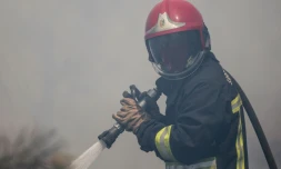 Plus de 3.000 personnes ont été évacuées à cause d'un incendie entre la Lozère et l'Aveyron, qui avait détruit au moins 700 hectares mardi matin, sans faire de blessé