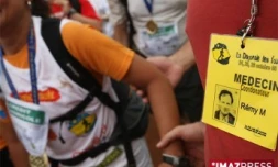Nathalie Acquier et Arthur Rieunier ont été les derniers à franchir la ligne d'arrivée du Grand raid 2008 au stade de la Redoute ce dimanche 26 octobre 2008