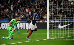 L'attaquant Kingsley Coman (d) auteur d'un doublé lors du match de qualification à l'Euro 2020 face à l'Albanie, au Stade de France, le 7 septembre 2019