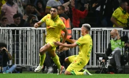 L'attaquant égyptien de Nantes Mostafa Mohamed (g) égalise contre Marseille, le 1er septembre 2023 à Nantes