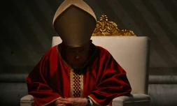 Le pape François, le 15 avril 2022 à la basilique Saint-Pierre du Vatican