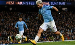 Le buteur argentin de Manchester City Sergio Agüero contre Manchester United en demi-finale retour de Coupe de la Ligue anglaise, le 29 janvier 2020 à l'Etihad Stadium de Manchester