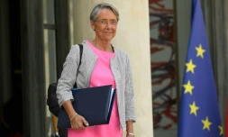 La ministre des Transports Elisabeth Borne sur le perron de l'Elysée à Paris, le 18 juillet 2018