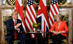La Première ministre britannique Theresa May et le président américain Donald Trump, le 13 juillet 2018 à Ellesborough, au nord-ouest de Londres