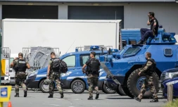 Des gendarmes participant aux recherches du forcené Terry Dupin au Lardin-Saint-Lazare, prÚs de Sarlat (Dordogne), le 31 mai 2021
