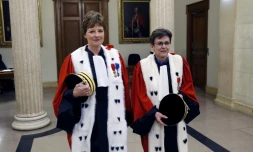 Chantal Arens, lz première présidente et Catherine Champrenault, la procureure générale de la cour d'appel de Paris posent avant une audience formelle, le 15 janvier 2017 à Paris