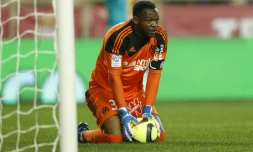 Le gardien Steve Mandanda lors d'un match avec l'OM face à Monaco, le 17 avril 2017 à Louis-II