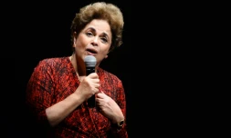 La présidente brésilienne suspendue Dilma Rousseff lors d'un meeting de son parti, le Parti des Travailleurs (PT) à Brasilia le 24 août 2016