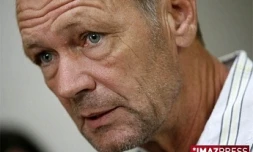 Jeudi 18 Décembre 2008

Peter Mertès au Tribunal de Saint-Denis