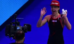 La star de la natation hongroise Katinka Hosszu fête son titre sur 200 m 4 nages aux Mondiaux, le 24 juillet 2017 à Budapest