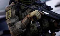 Un agent de l'ICE, la police fédérale de l'immigration, déployé à Los Angeles le 13 juin 2025