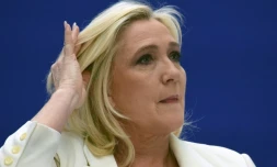 La candidate du RN à la présidentielle Marine Le Pen présente son programme économique le 21 février 2022 à Paris devant des entrepreneurs invités par le Medef