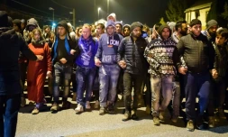 Migrants et réfugiés à leur arrivée le 20 octobre 2015 dans un centre à Sentilj à la frontière entre la Slovénie et l'Autriche