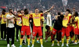 Les Lensois vainqueurs des Niçois en finale de la Coupe de France, le 22 mai 2026 au Stade de France