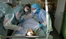 Un malade du Covid-19 Ă l'hĂŽpital Pasteur Ă Colmar le 22 janvier 2021