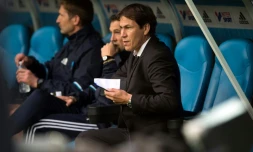 L'entraîneur de Marseille Rudi Garcia observe le match face à Caen au Vélodrome, le 20 novembre 2016 