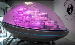 La serre Biopod inspirée de recherches spatiales menées par la start-up Interstellar Lab, le 25 septembre 2023 à Ivry-sur-Seine, prÚs de Paris