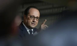 Le président François Hollande lors d'une visite à Campsas (sud-ouest) le 5 mai 2017