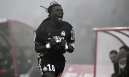 L'attaquant Bafétimbi Gomis inscrit le but de la victoire pour Marseille face à Dijon à Gaston-Gérard, le 10 décembre 2016 