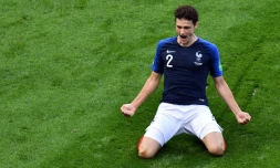 Benjamin Pavard, buteur avec l'équipe de France contre l'Argentine en quart de finale du Mondial à Kazan, le 30 juin 2018