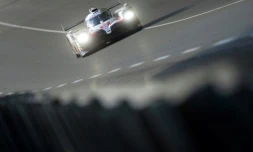 L'Espagnol Fernando Alonso, dans sa Toyota TS050-Hybrid LMP1, lors des essais libres, au Mans, le 12 juin 2019