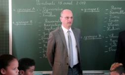 Le ministre de l'Education nationale Jean-Michel Blanquer visite une école élémentaire à Saint-Denis de la Réunion, le 18 août 2017