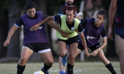 Emilia Braga (L) and Leonela Miranda