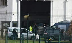 Des policiers au centre pénitentiaire de Condé-sur-Sarthe, le 5 mars 2019 dans l'Orne