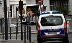 Intervention de la police lors d'une opération antiterroriste à Villejuif près de Paris, le 6 septembre 2017 